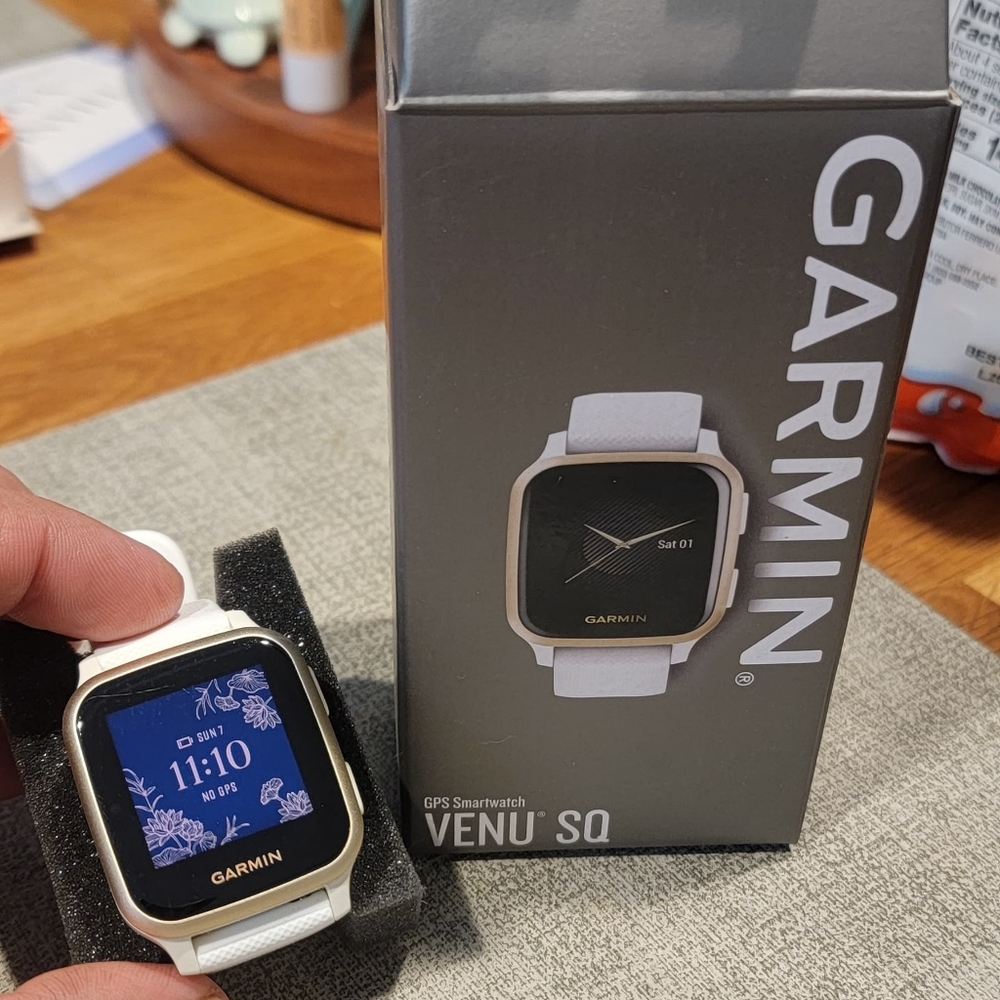 SOLD!!! Garmin Venu Sq Smartwatch